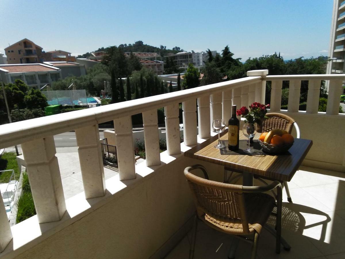 Vila V Lux Apartments Petrovac Exterior photo